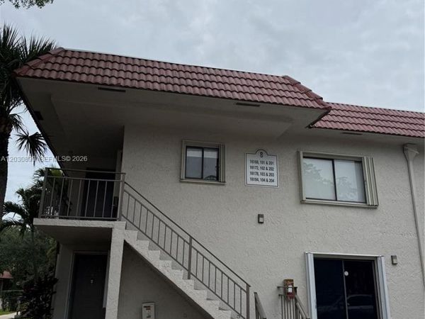 16184 Laurel Dr , Unit 204, Weston, FL 33326