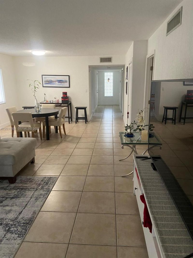 16184 Laurel Dr , Unit 204, Weston, FL 33326 Photo