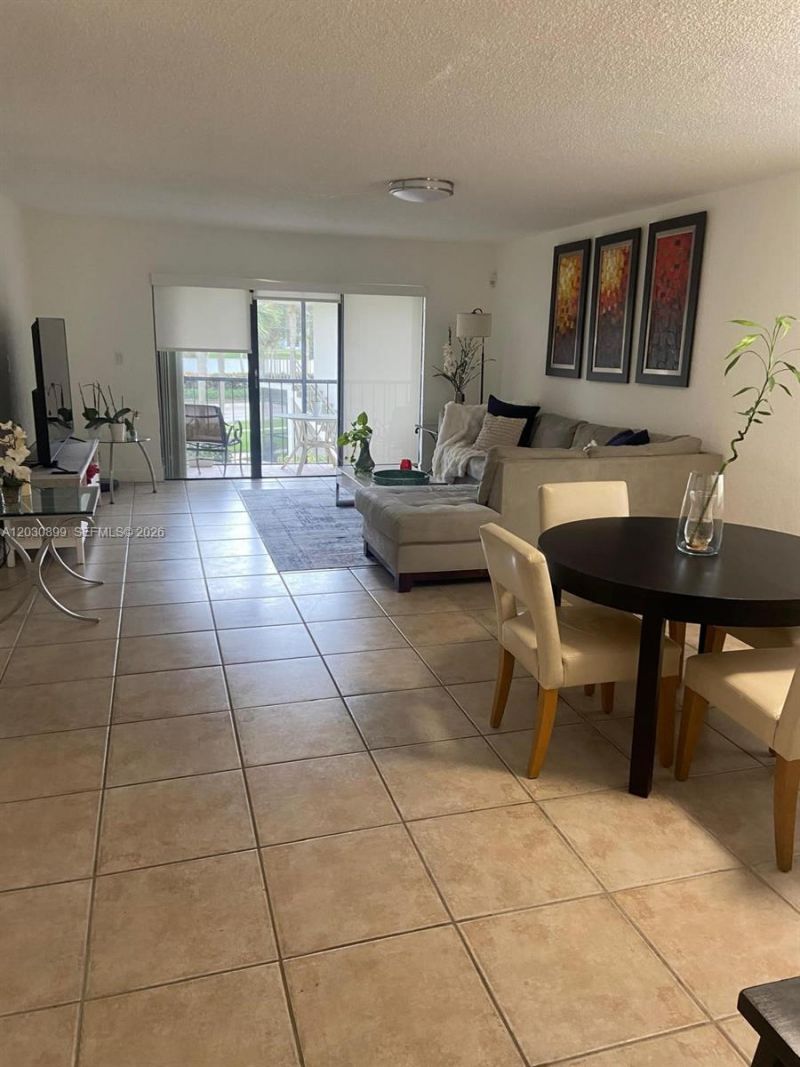 16184 Laurel Dr , Unit 204, Weston, FL 33326 Photo