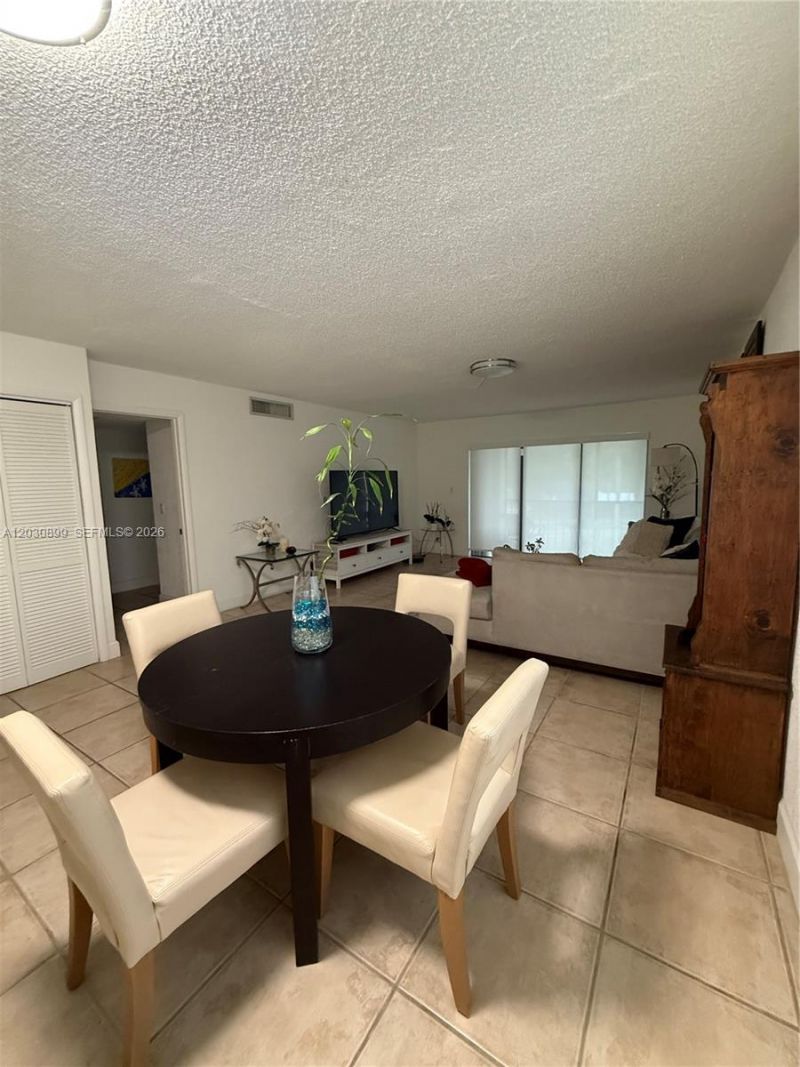 16184 Laurel Dr , Unit 204, Weston, FL 33326 Photo