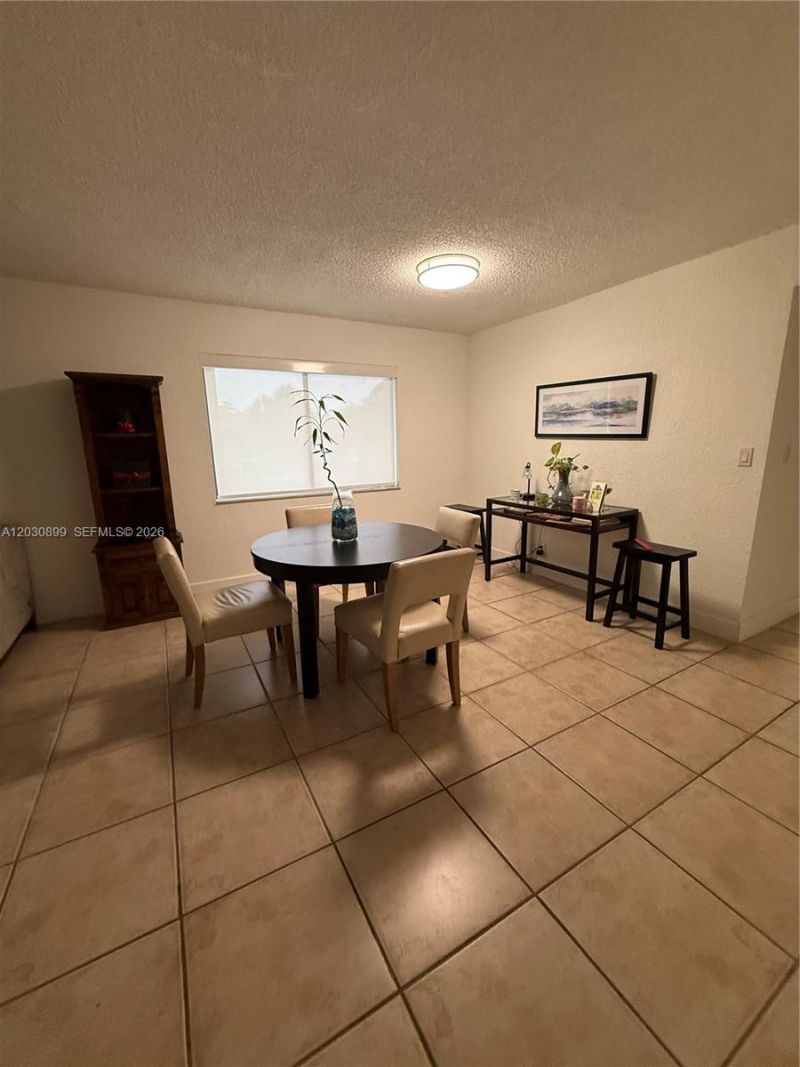16184 Laurel Dr , Unit 204, Weston, FL 33326 Photo