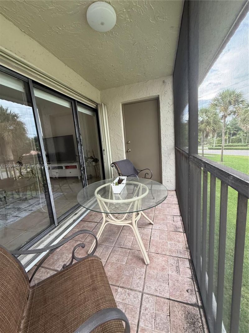 16184 Laurel Dr , Unit 204, Weston, FL 33326 Photo
