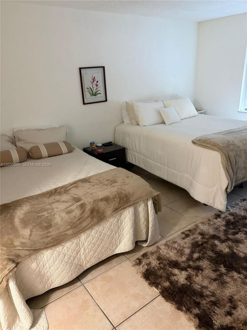16184 Laurel Dr , Unit 204, Weston, FL 33326 Photo