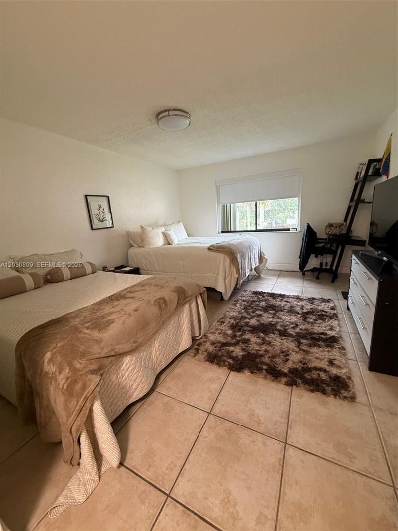 16184 Laurel Dr , Unit 204, Weston, FL 33326 Photo