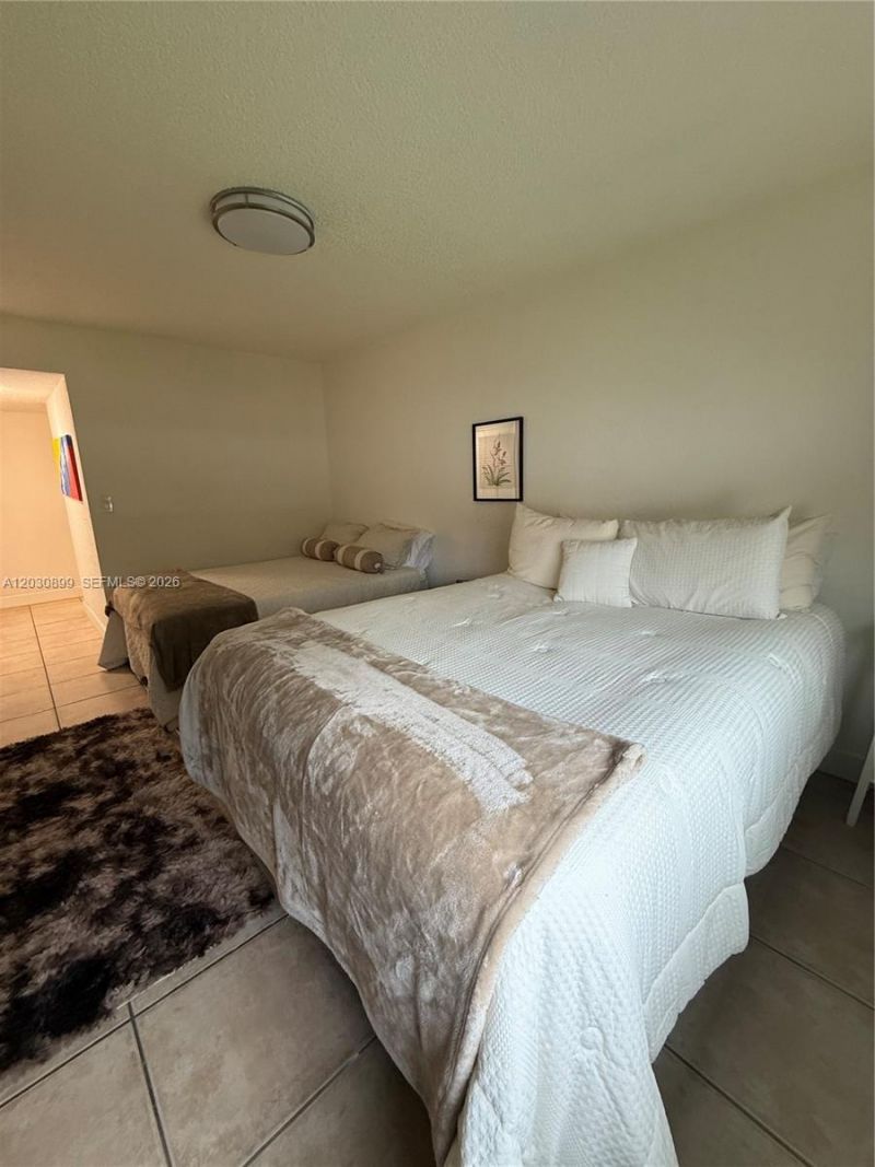 16184 Laurel Dr , Unit 204, Weston, FL 33326 Photo
