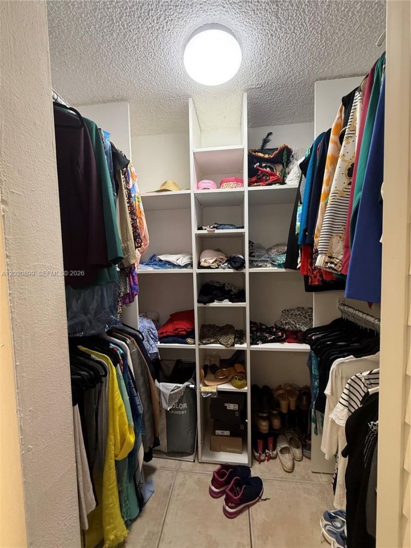 16184 Laurel Dr , Unit 204, Weston, FL 33326 Photo