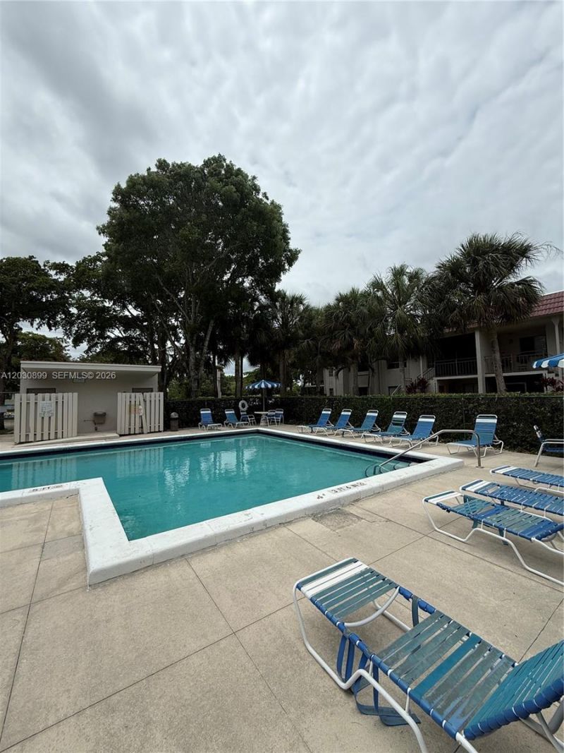 16184 Laurel Dr , Unit 204, Weston, FL 33326 Photo