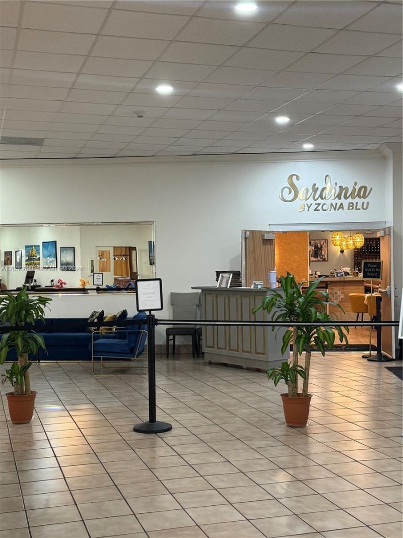 16184 Laurel Dr , Unit 204, Weston, FL 33326 Photo
