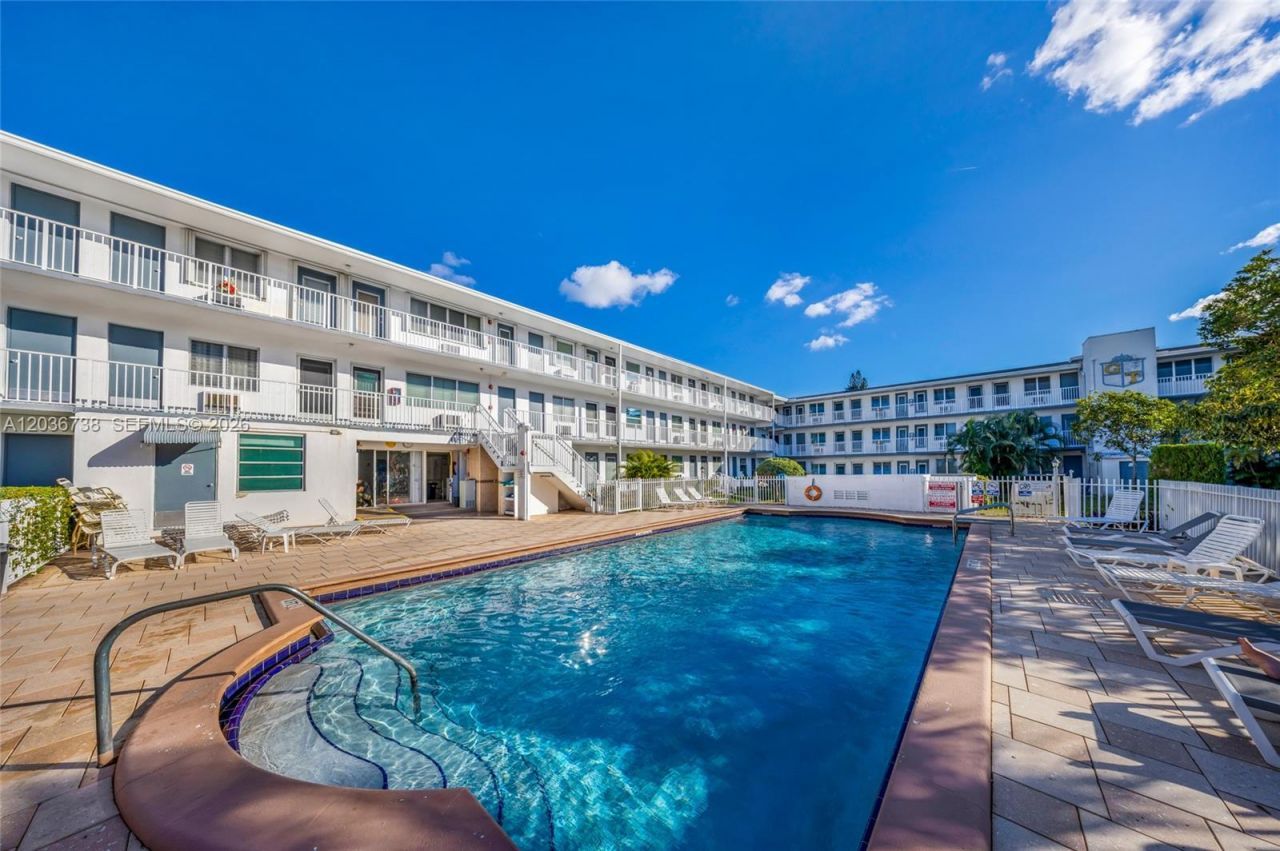 15610 NE 6th Ave , Unit 34C, Miami, FL 33162 Photo