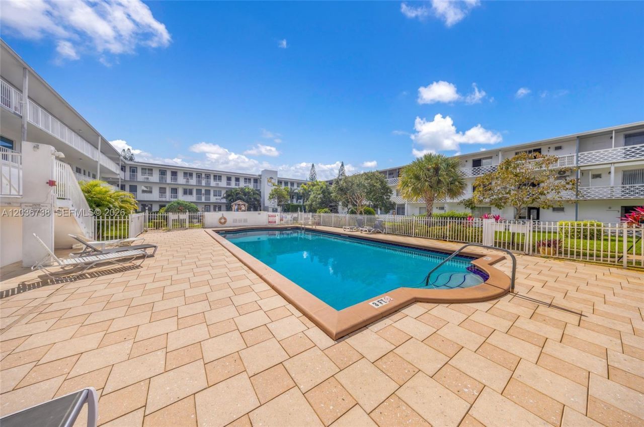 15610 NE 6th Ave , Unit 34C, Miami, FL 33162 Photo