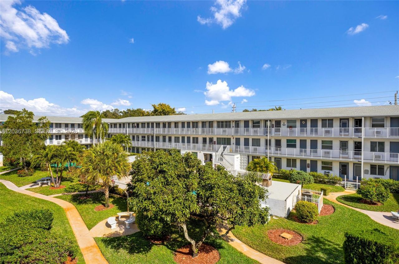 15610 NE 6th Ave , Unit 34C, Miami, FL 33162 Photo