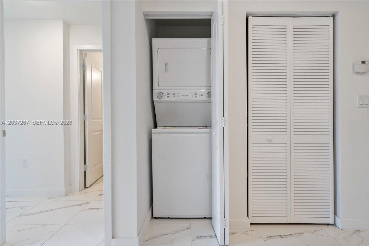 420 SW 7th Ave , Unit 204, Miami, FL 33130 Photo
