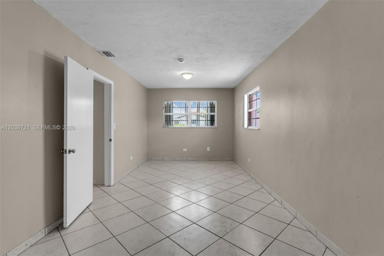 1720 SW 98th Ct, Miami, FL 33165 Photo