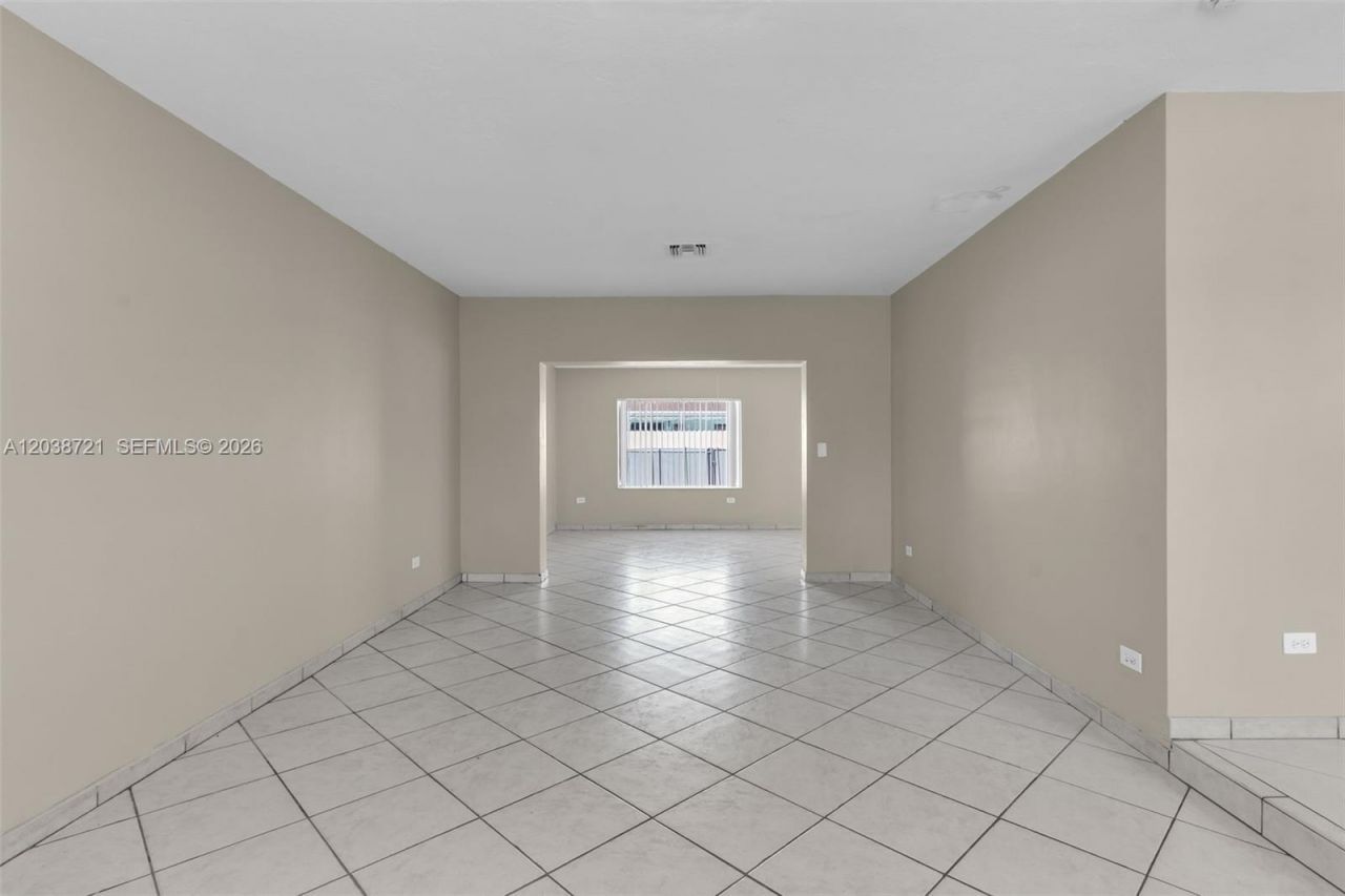 1720 SW 98th Ct, Miami, FL 33165 Photo