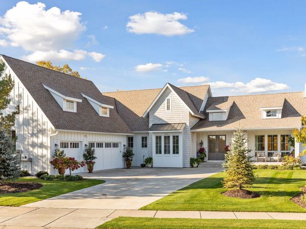 9810 Sky Lane, Eden Prairie, MN 55347