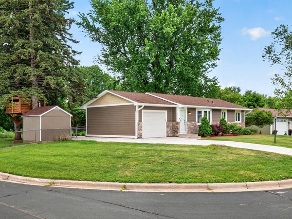 3948 Cinnabar Drive, Eagan, MN 55122