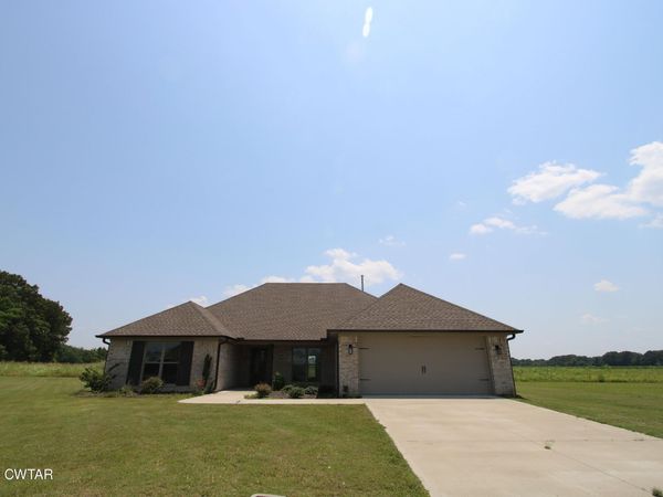 16022 Acadia Cove , Milan, TN 38358