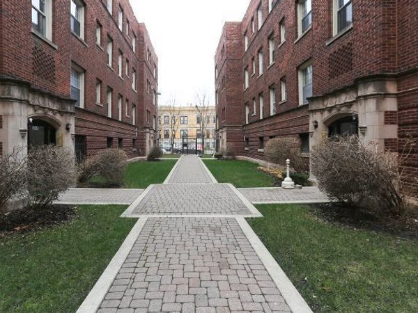 3257 W Wrightwood Avenue , Unit 2B, Chicago, IL 60647