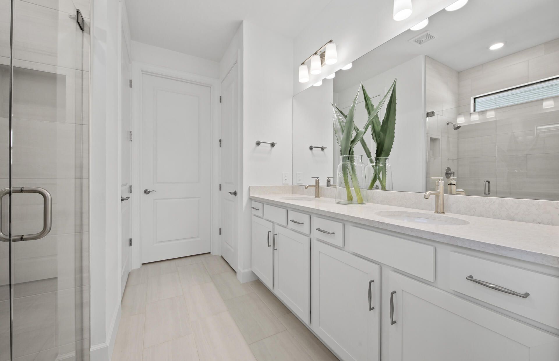 2114 Sequoia, Naples, FL 34120 Photo