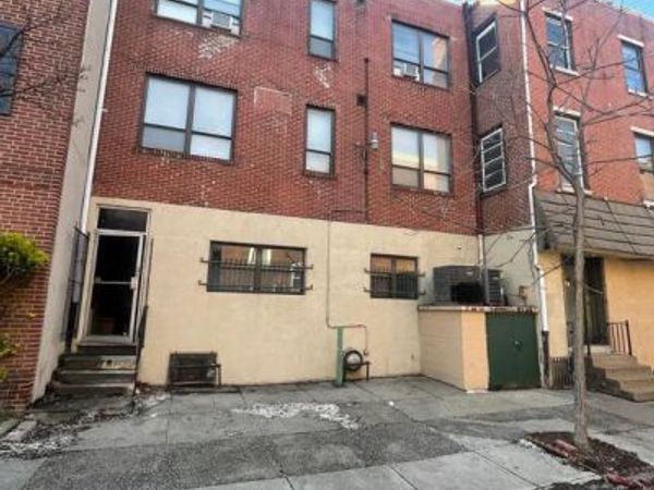 1900 00 PINE STREET , Unit 2R, PHILADELPHIA, PA 19103