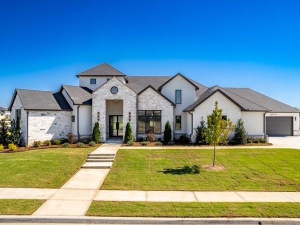 13919 S Date Street S, Bixby, OK 74008