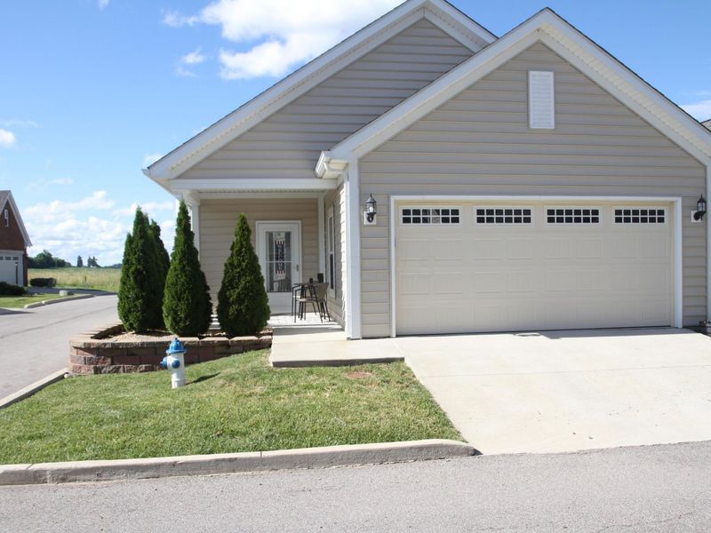 427 Republic Way , Marion, OH 43302 Photo 3