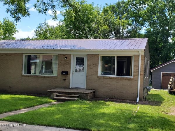 338 Pearl Street, Charlotte, MI 48813