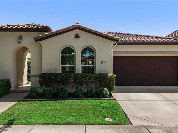 375 Applegate Dr, Oakdale, CA 95361