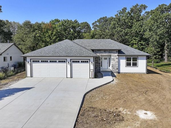 11533 8th AVENUE, Pleasant Prairie, WI 53158