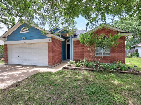 803 Sparkling Brook LN, Leander, TX 78641