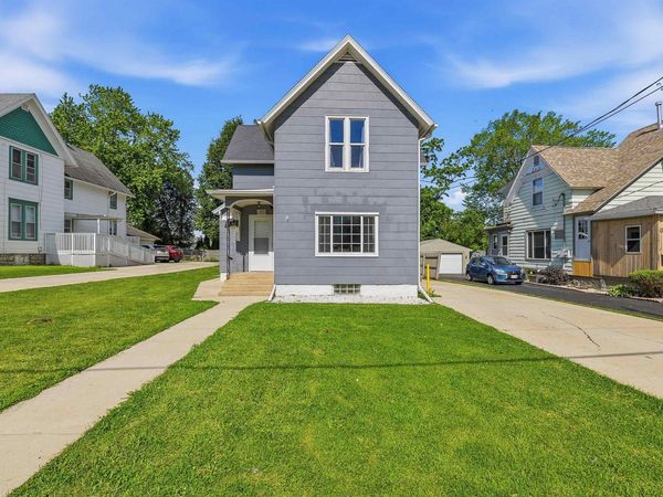 608 N Center Street, Beaver Dam, WI 53916
