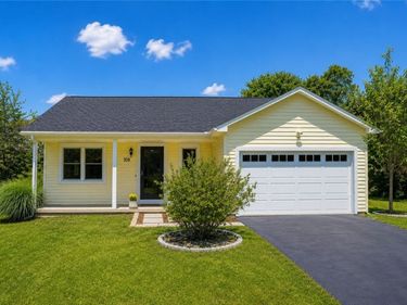 108 Cave Hollow, West Henrietta, NY 14586