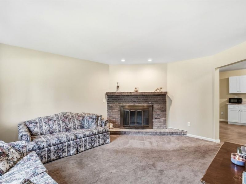 1563 Lemontree Drive, Forest Park, OH 45240 Photo 3