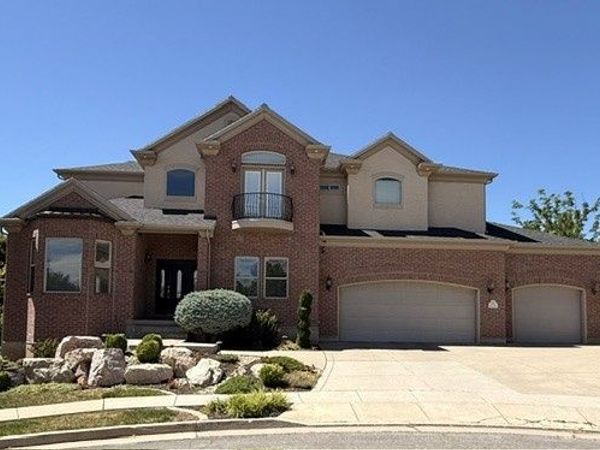 563 N PEREGRINE CV , Layton, UT 84040