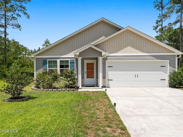 2642 Provence Drive SE, Bolivia, NC 28422
