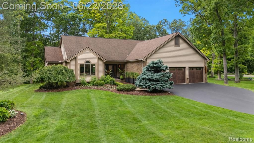 5083 Timber Cove Circle, Independence Township, MI 48346 Main Photo