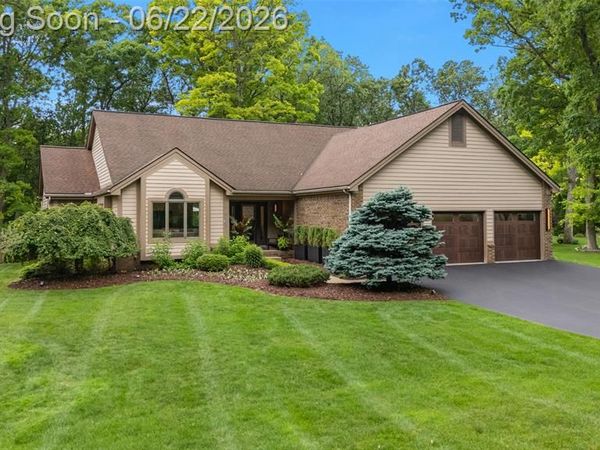5083 Timber Cove Circle, Independence Twp, MI 48346