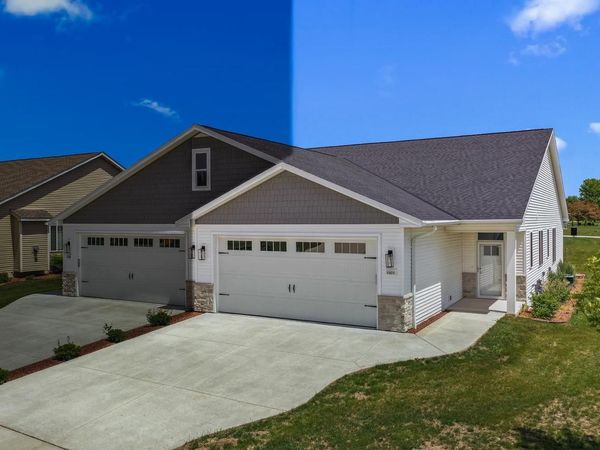 1901 HIDDEN HOLLOW LANE, Manitowoc, WI 54220