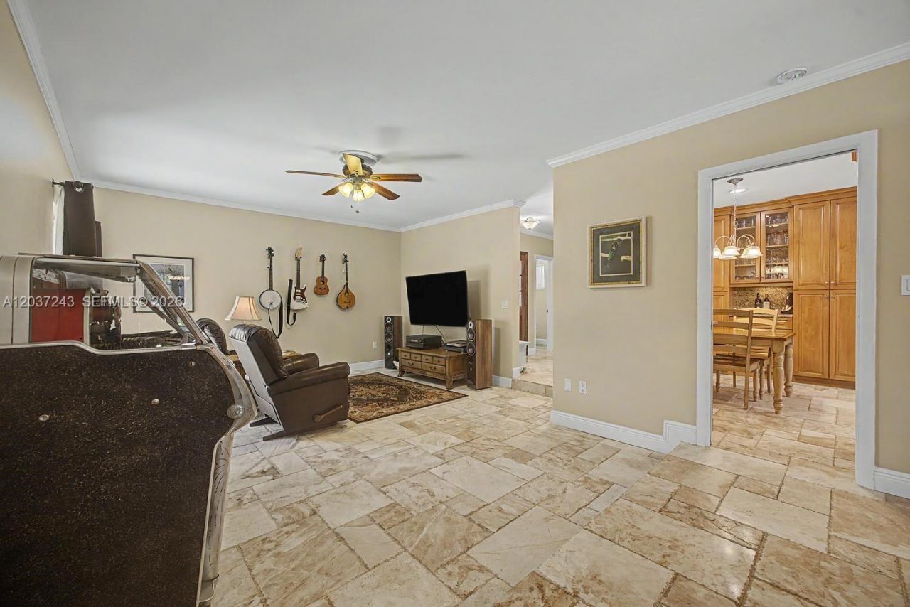 7880 SW 180th Ter, Palmetto Bay, FL 33157 Photo