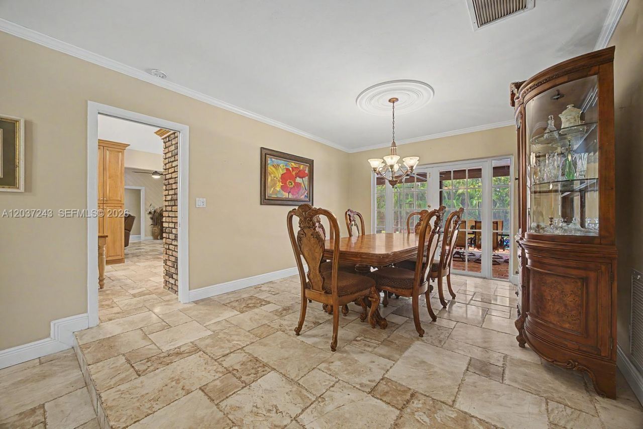 7880 SW 180th Ter, Palmetto Bay, FL 33157 Photo