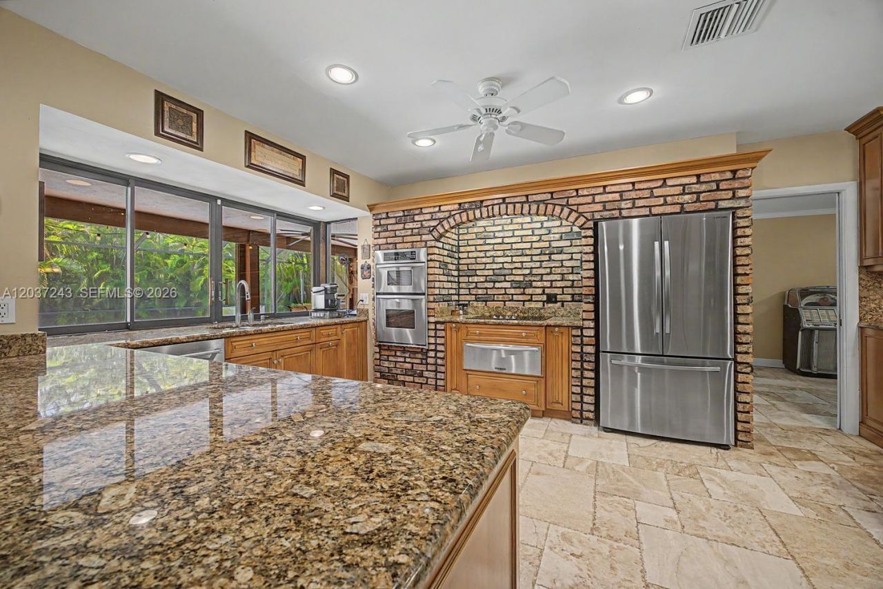 7880 SW 180th Ter, Palmetto Bay, FL 33157 Photo