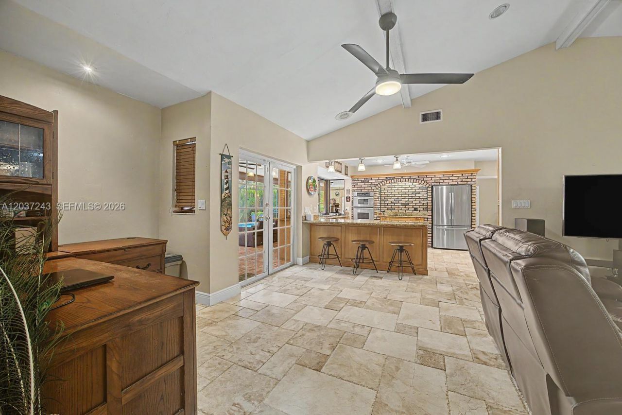 7880 SW 180th Ter, Palmetto Bay, FL 33157 Photo