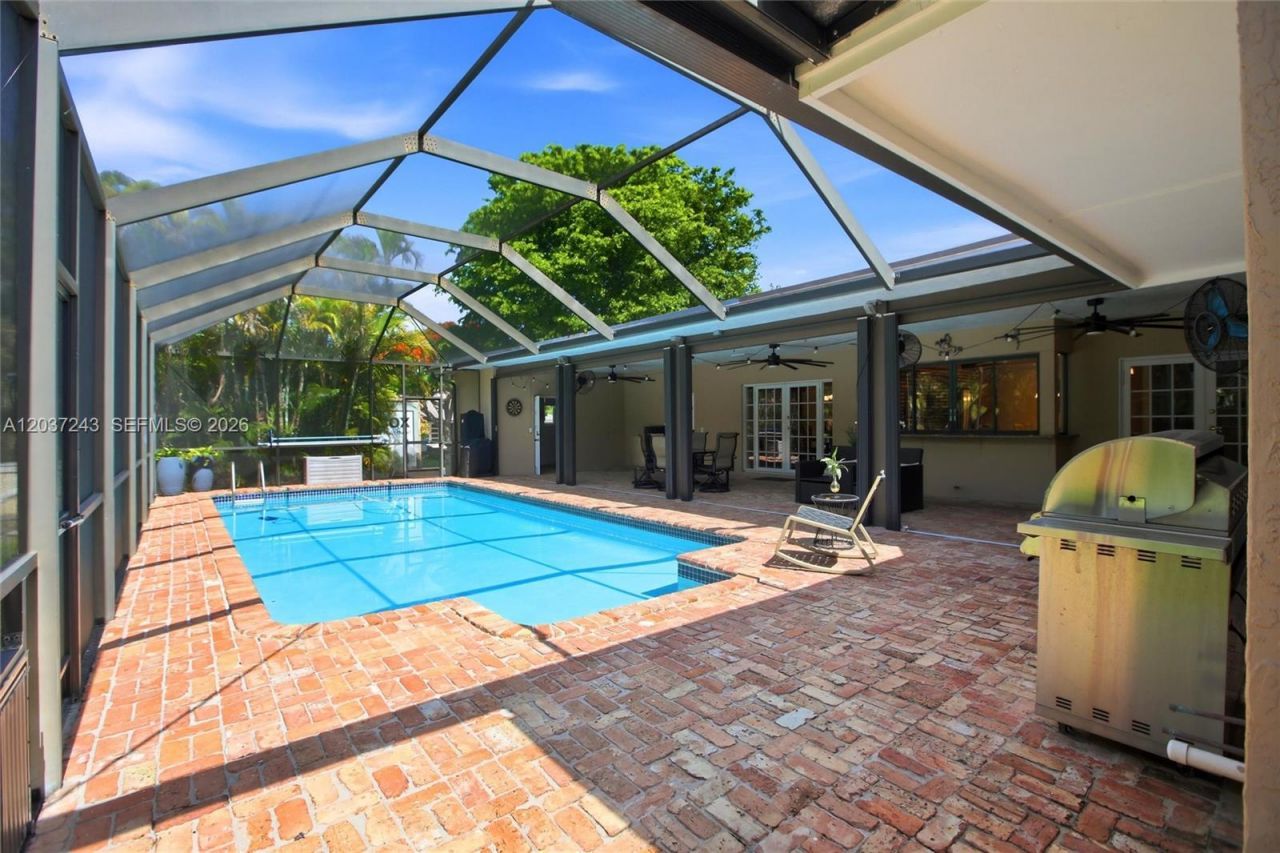 7880 SW 180th Ter , Palmetto Bay, FL 33157 Photo