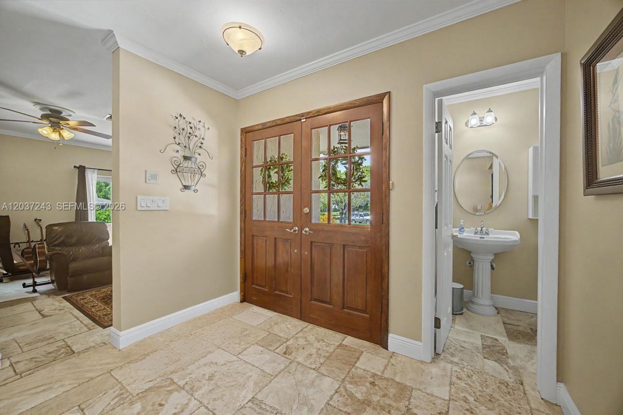 7880 SW 180th Ter, Palmetto Bay, FL 33157 Photo