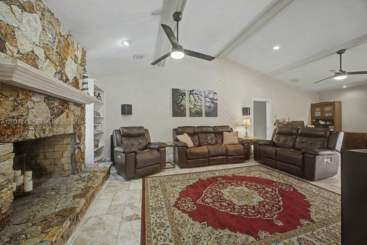 7880 SW 180th Ter, Palmetto Bay, FL 33157 Photo