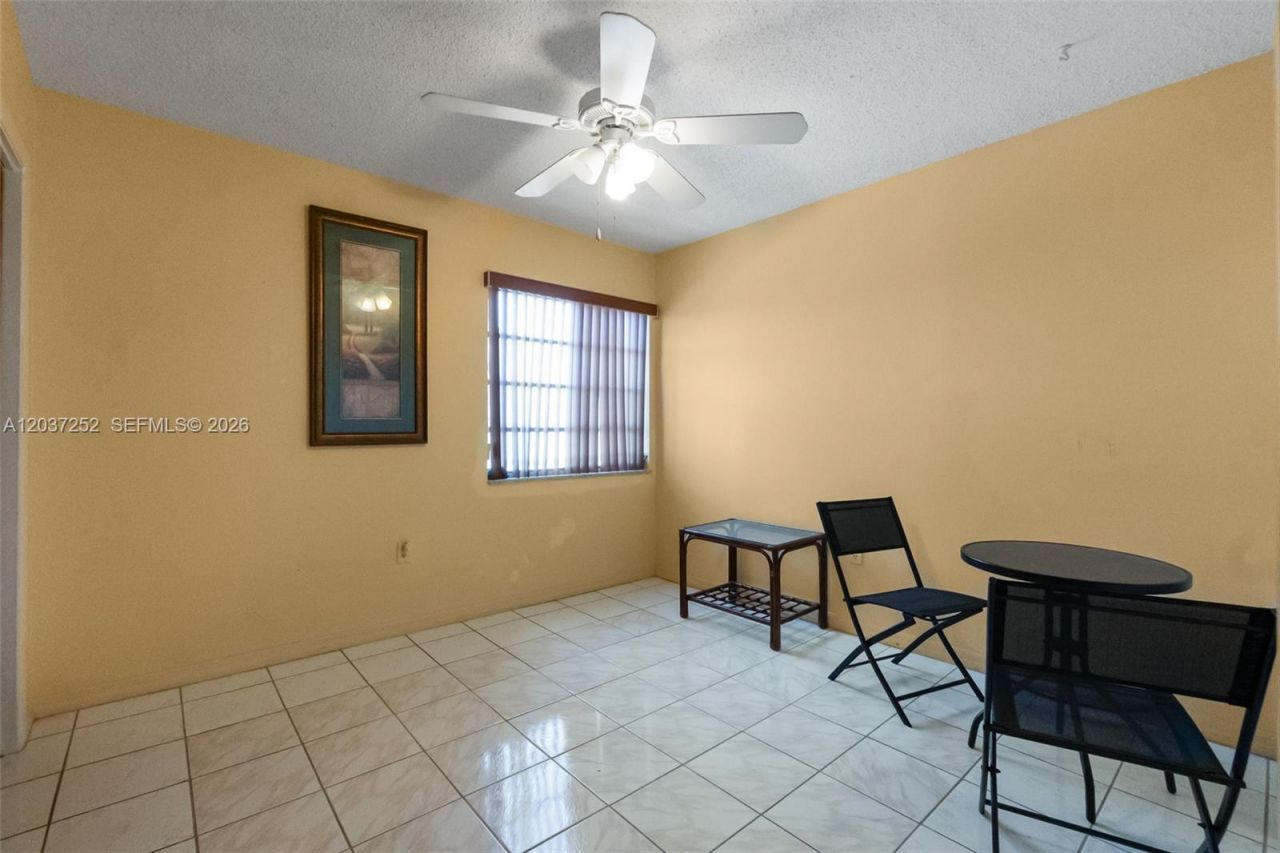 6090 W Flagler St, Unit 307, Miami, FL 33144 Photo