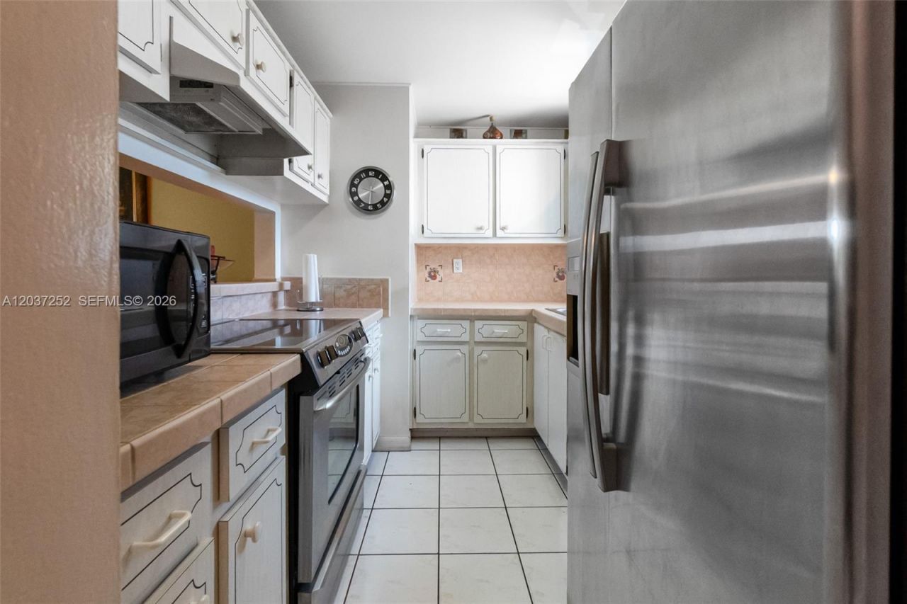 6090 W Flagler St, Unit 307, Miami, FL 33144 Photo