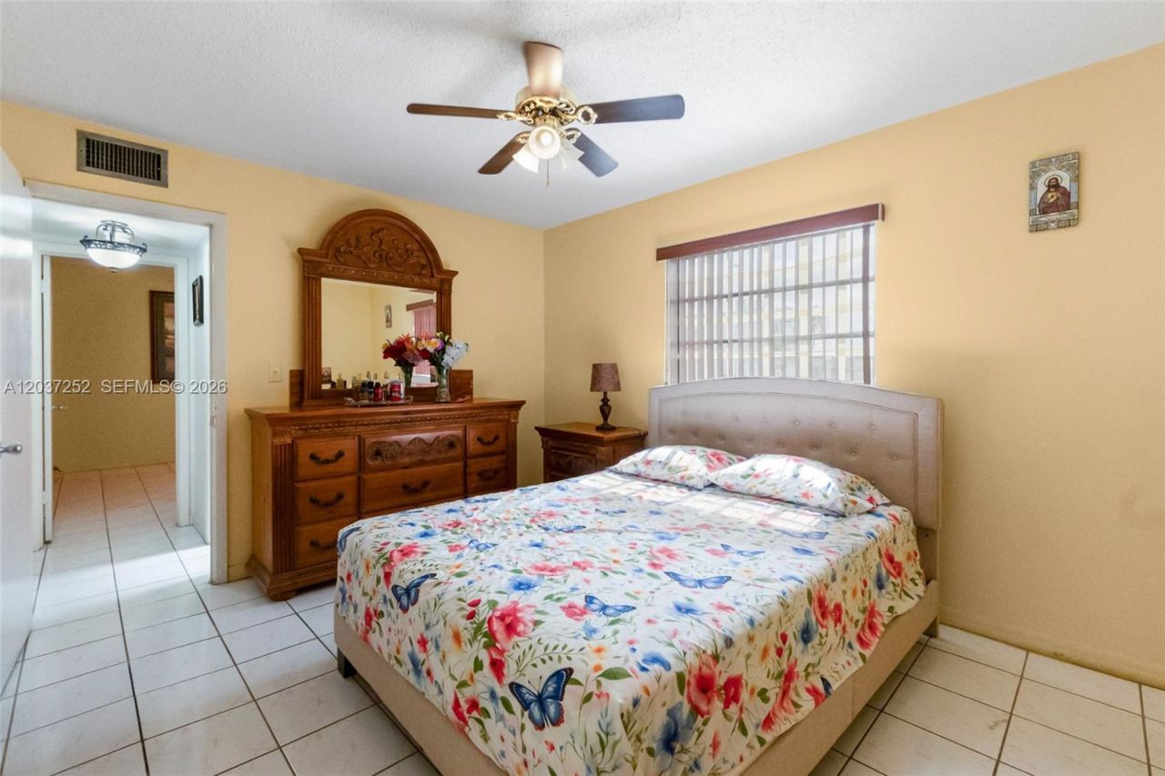 6090 W Flagler St, Unit 307, Miami, FL 33144 Photo