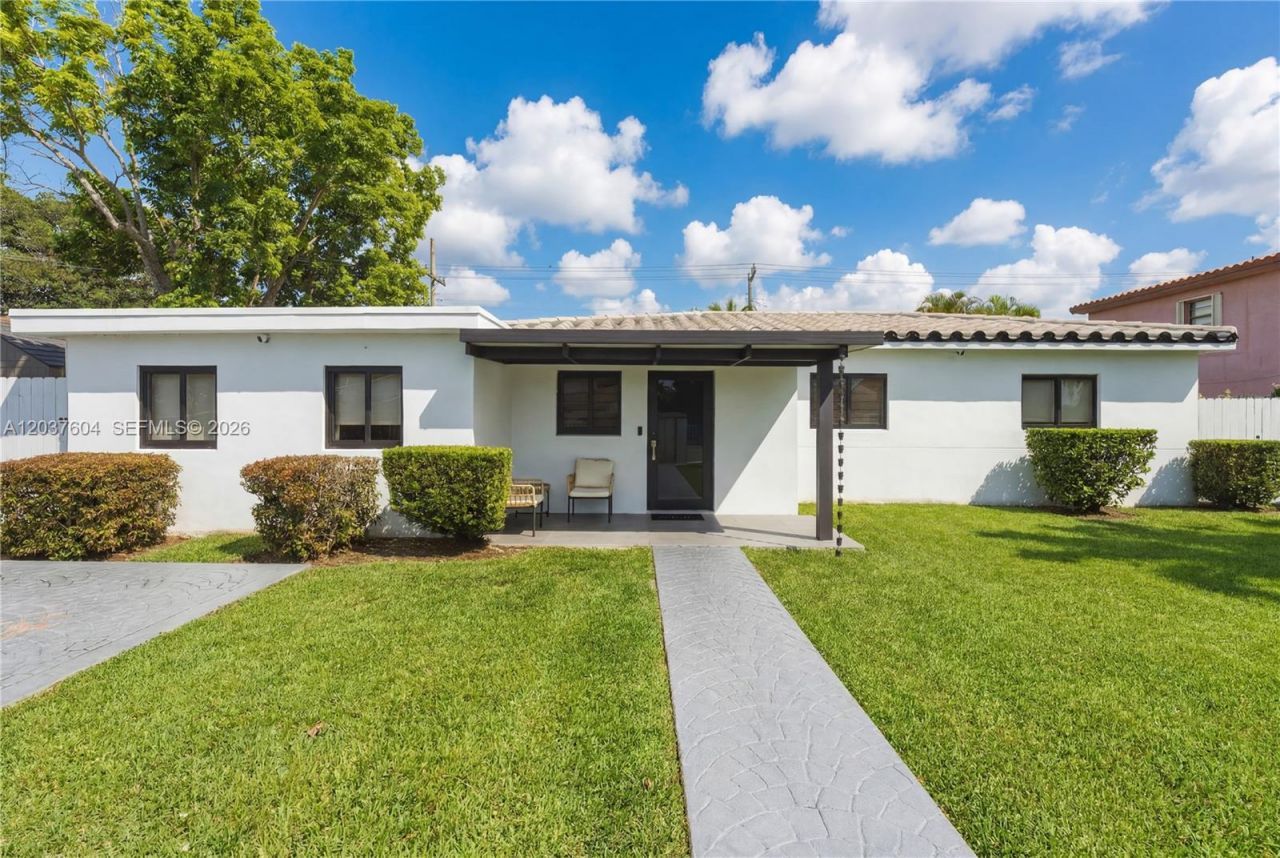 7395 SW 39th St, Miami, FL 33155 Photo