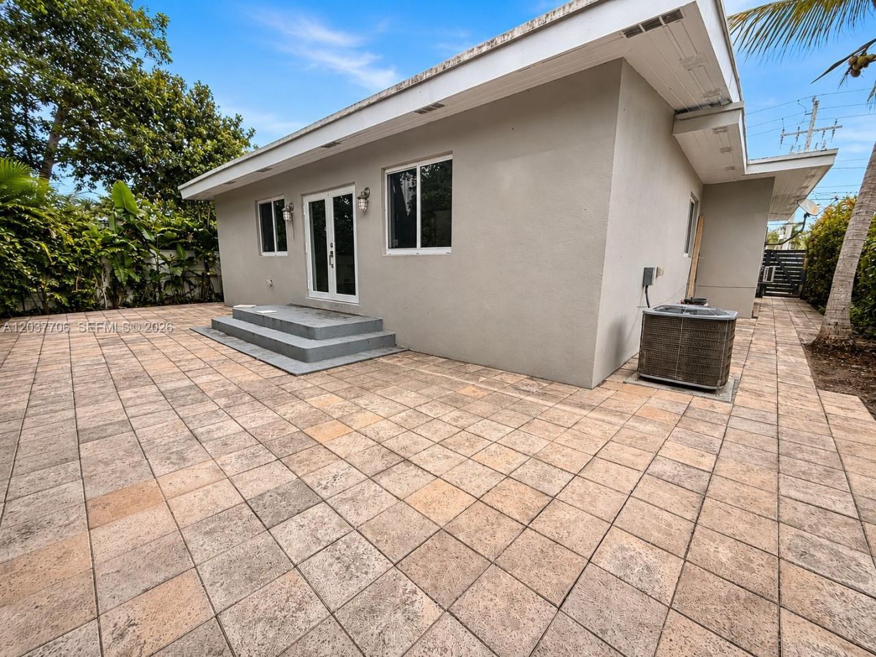 9156 Froude Ave, Surfside, FL 33154 Photo
